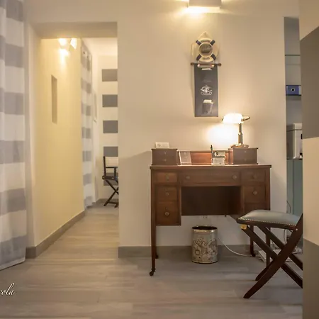 L'approdo Dell'ammiraglio Ла-Спеція