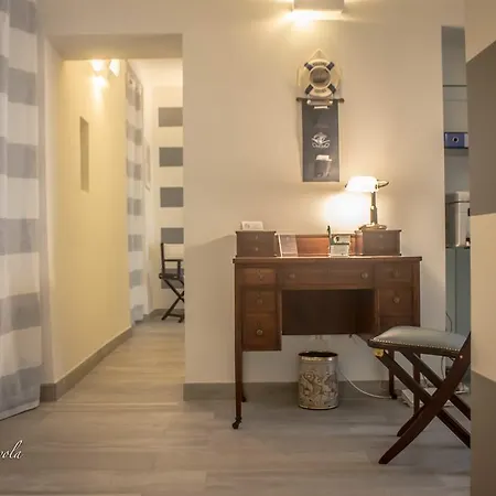 L'approdo Dell'ammiraglio Maison d'hôtes 2*