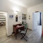 بيت ضيافة L'approdo Dell'ammiraglio لا سبيتسْيا