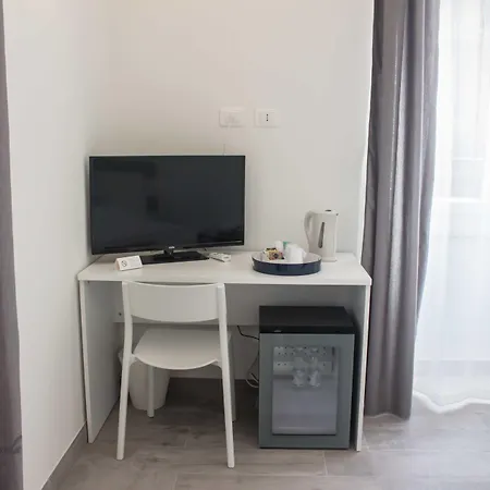 拉普罗杜德拉米拉格里奥旅馆 招待所 斯培西亚