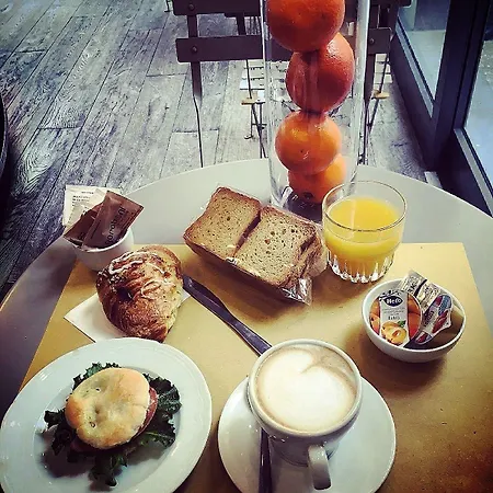 拉普罗杜德拉米拉格里奥旅馆 3* 斯培西亚