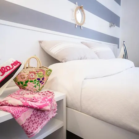 L'approdo Dell'ammiraglio Guest house 3*