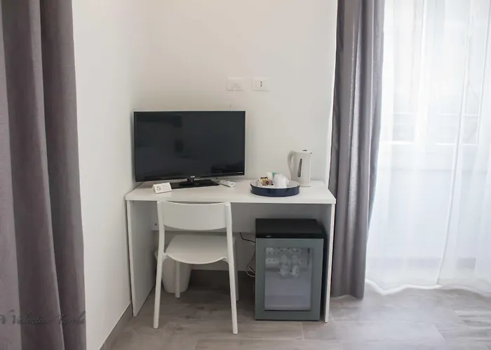 L'approdo Dell'ammiraglio Pensión La Spezia